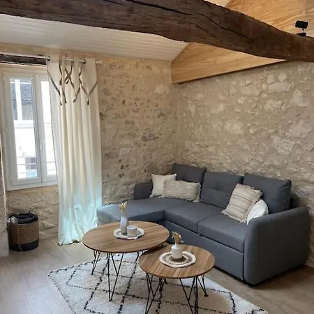 Σπίτι διακοπών La Pierre Pourpre *