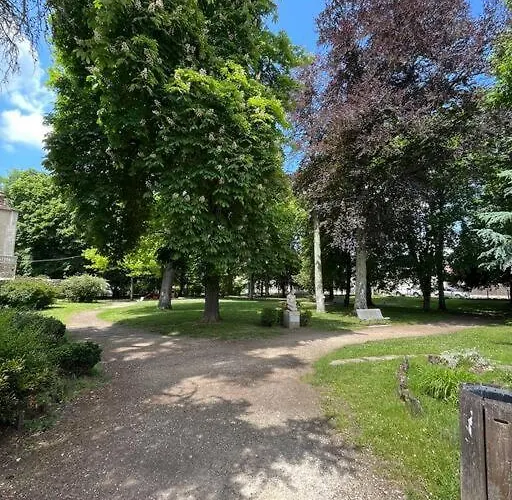 La Pierre Pourpre Eymet