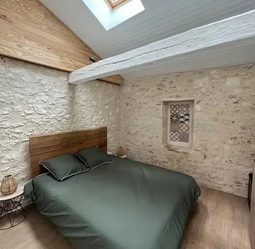 La Pierre Pourpre * Eymet